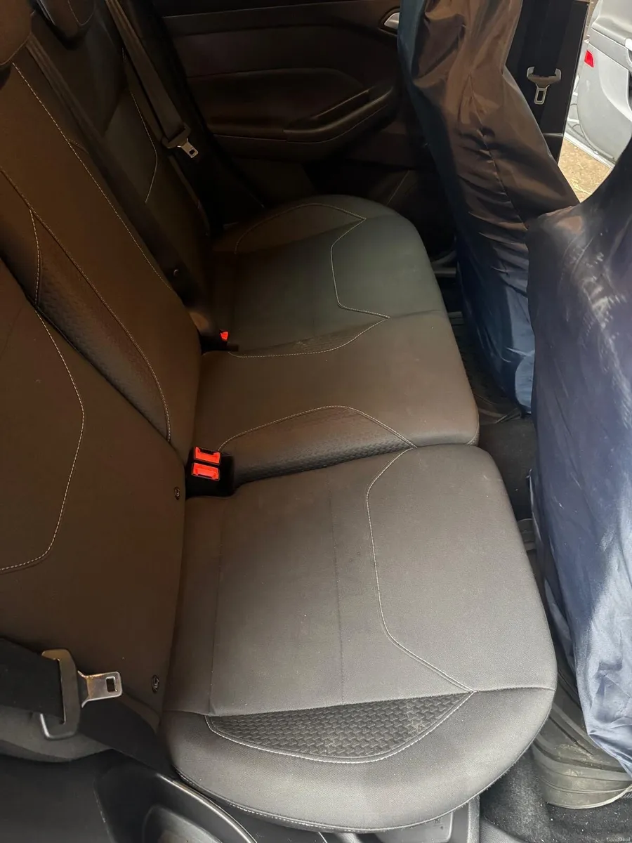 Ford focus - Image 5