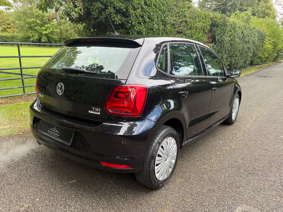 Volkswagen Polo 2017 very low mileage - Image 6