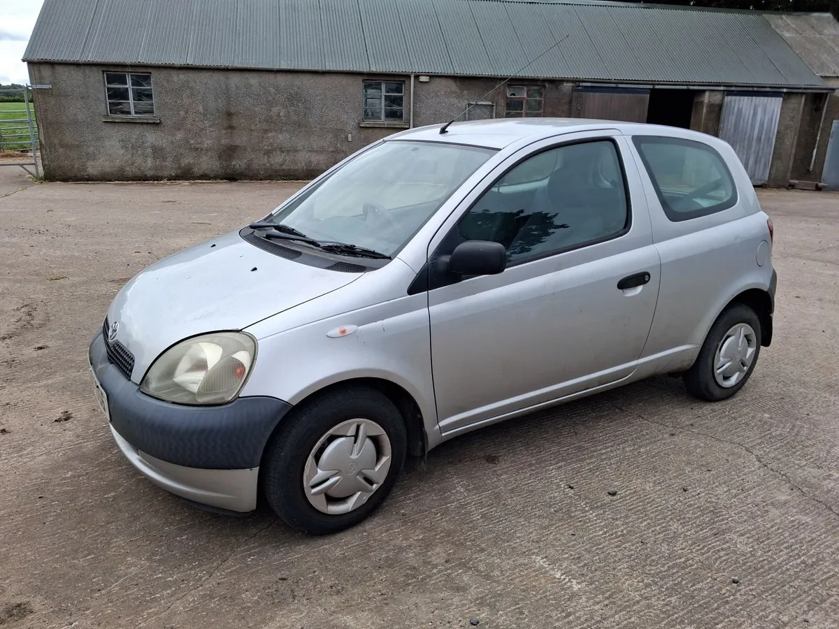 Toyota Yaris 2002 - Image 5