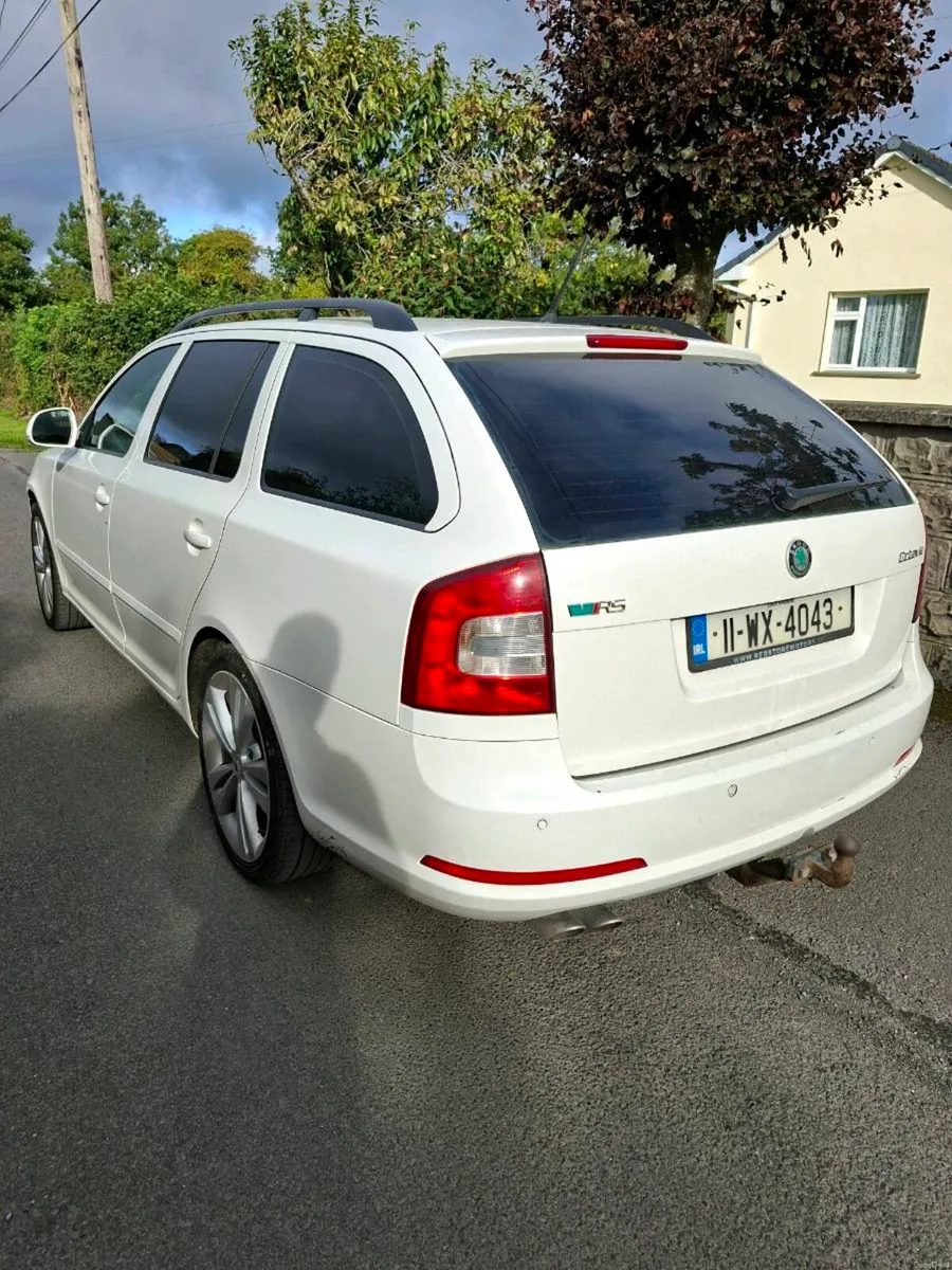 SKODA OCTAVIA VRS 2011 ESTATE - Image 3