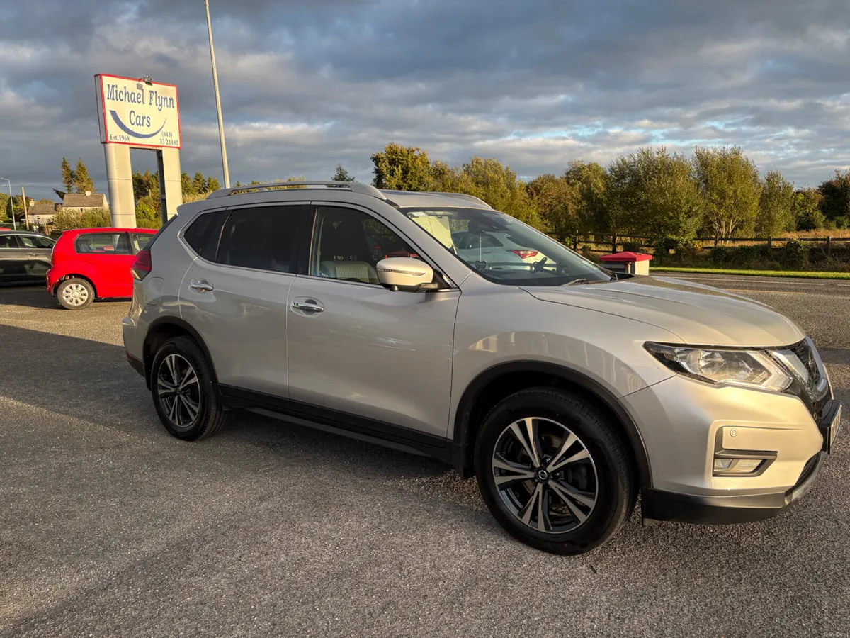 Nissan X-Trail 1.7 SV Premium 7 seater FSH 202 - Image 1