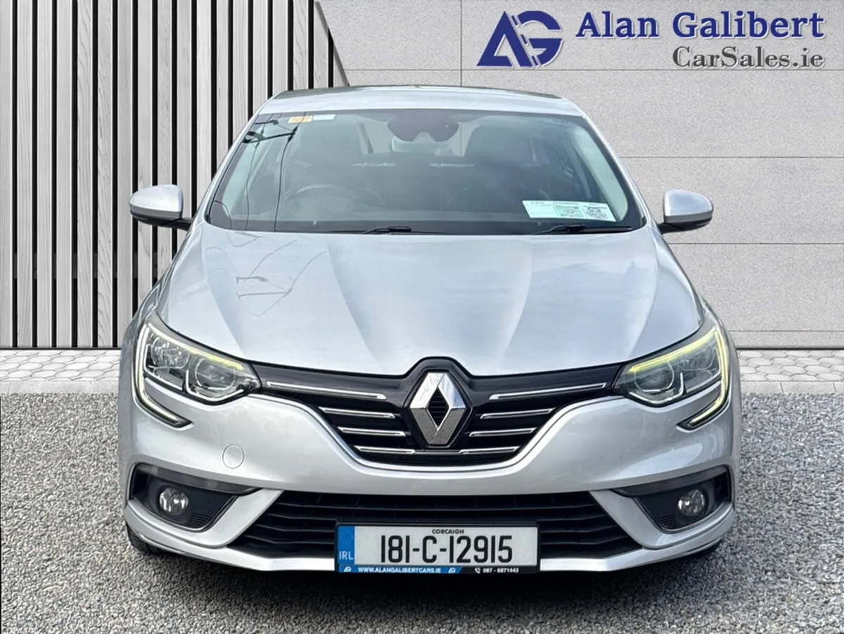 Renault Megane GRAND COUPE DYNAMIQUE - Image 4