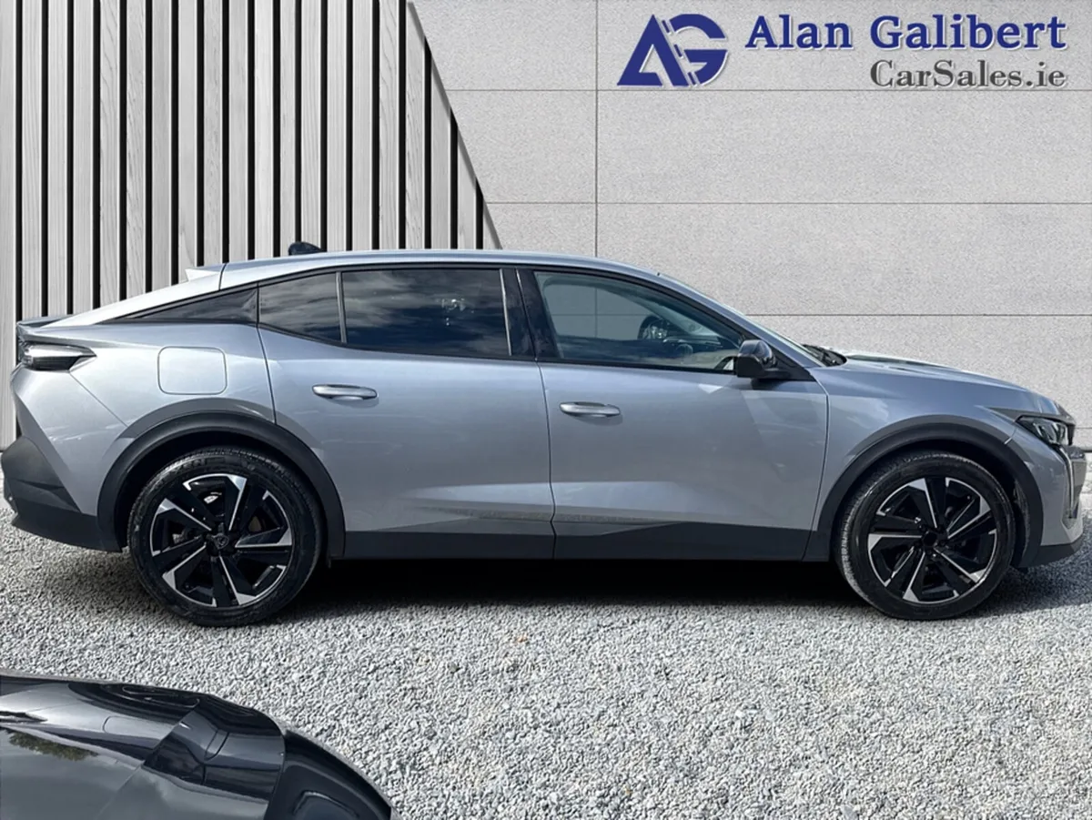 Peugeot 408 ALLURE 1.2 130 AUTOMATIC 6 - Image 3