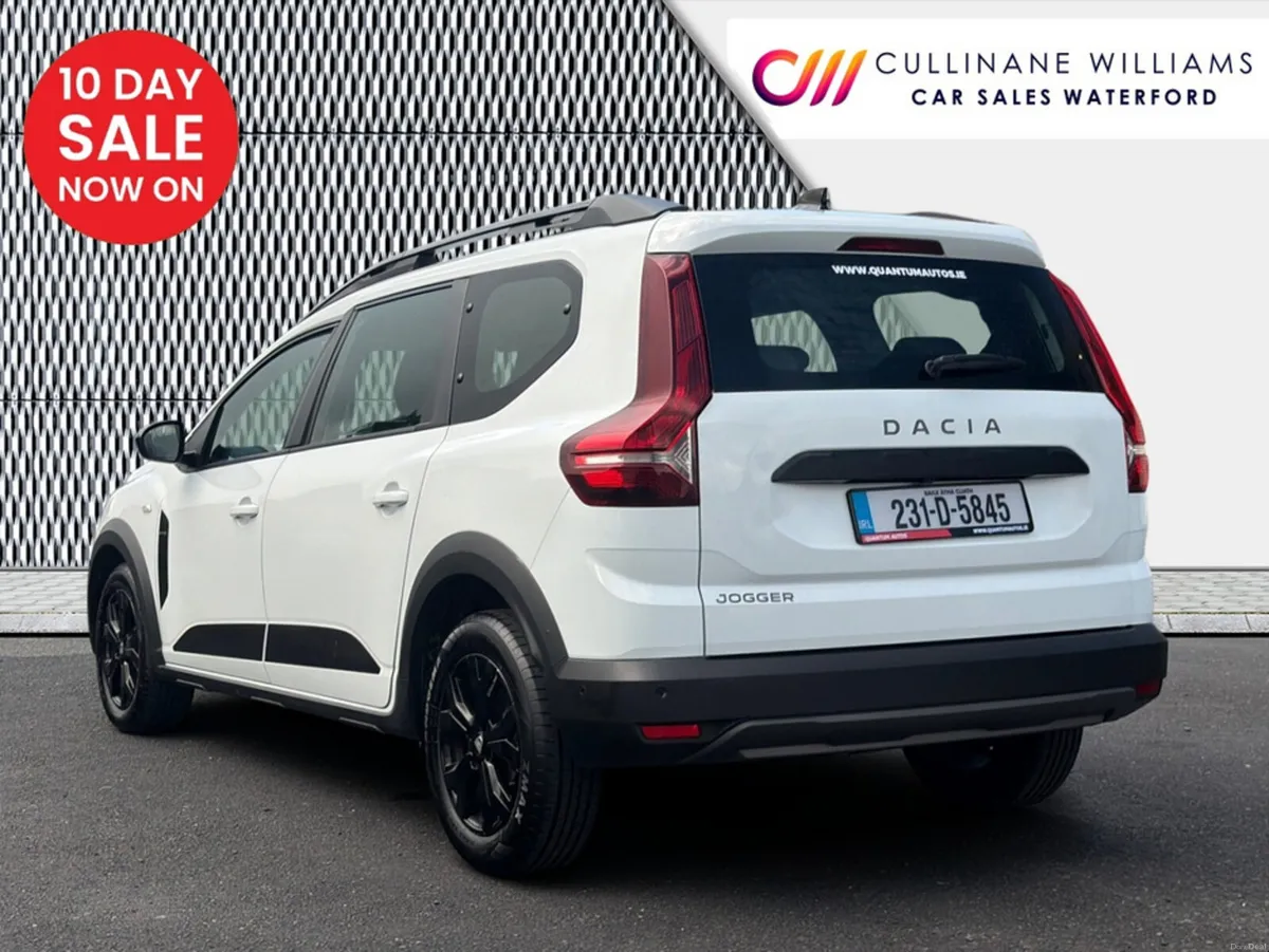 Dacia Jogger 2023 EXTREME SE 1.0 PETROL 7 SEATER - Image 6