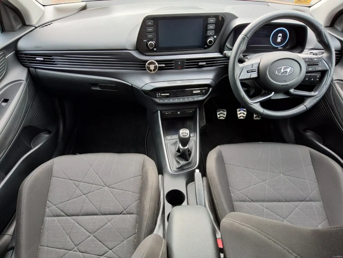 Hyundai Bayon EXECUTIVE 5DR - Image 5