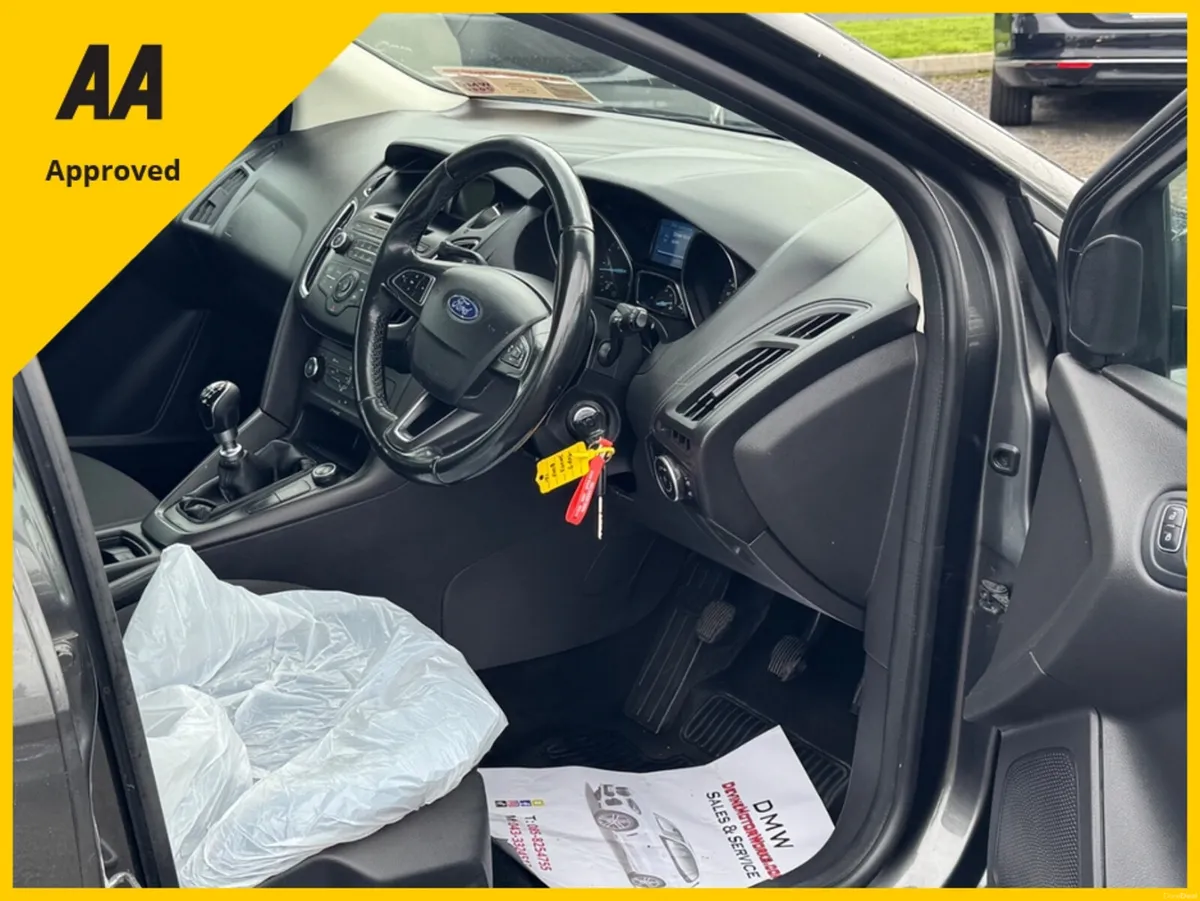Ford Focus STYLE 1.6 TDCI 95PS 5DR 4DR - Image 6