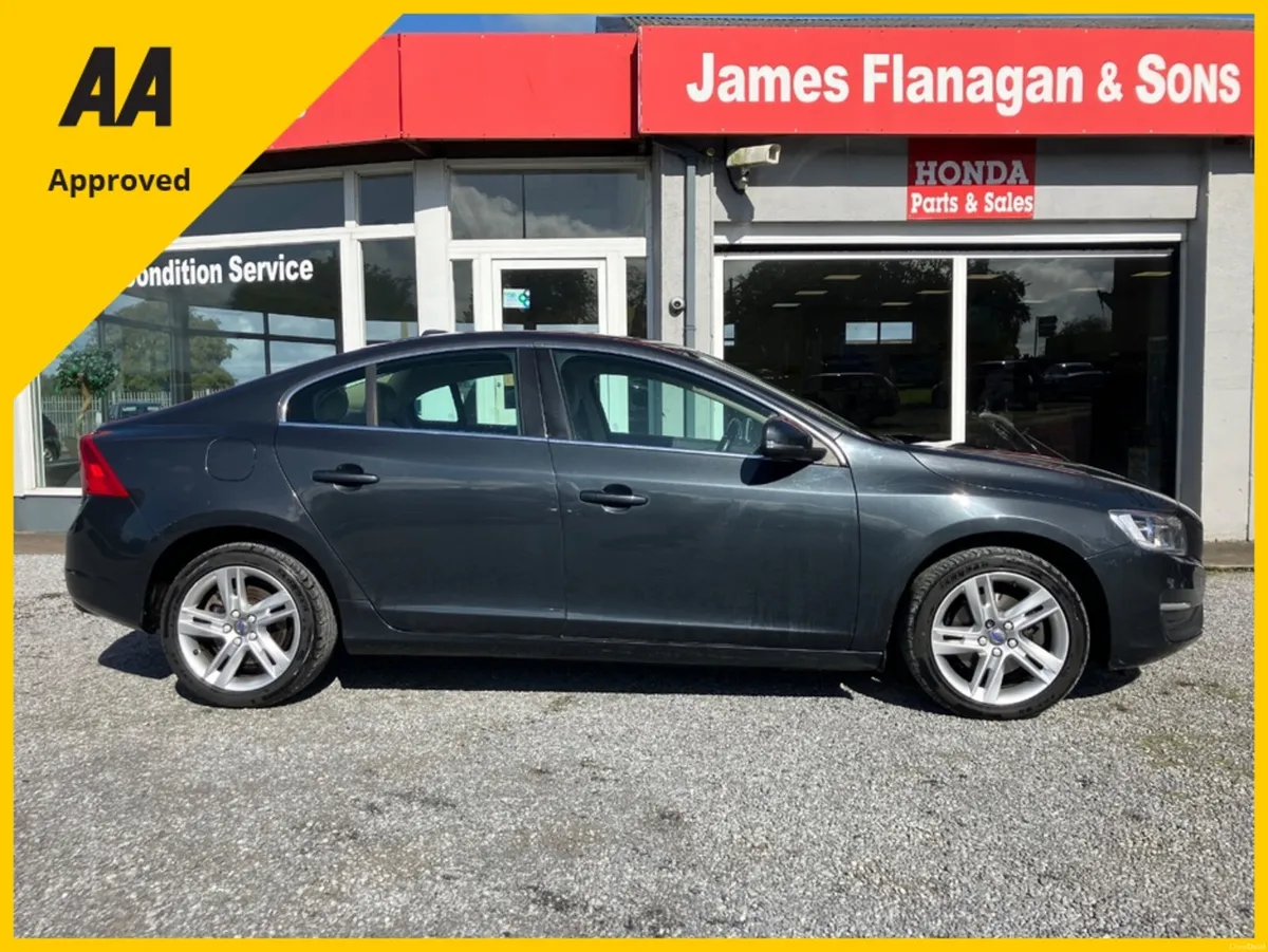 Volvo S60 D2 SE 4DR - Image 4