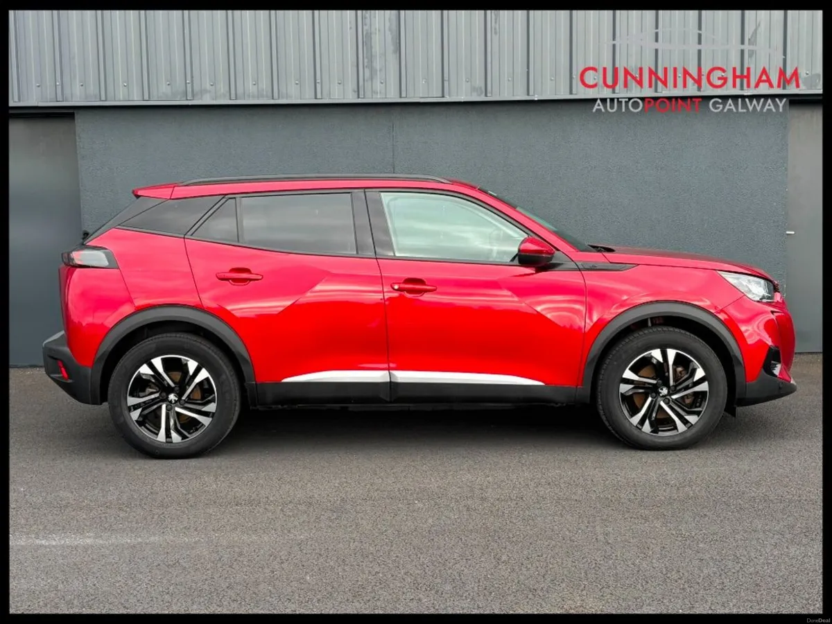 Peugeot 2008 e-Allure 50kWh - Image 3