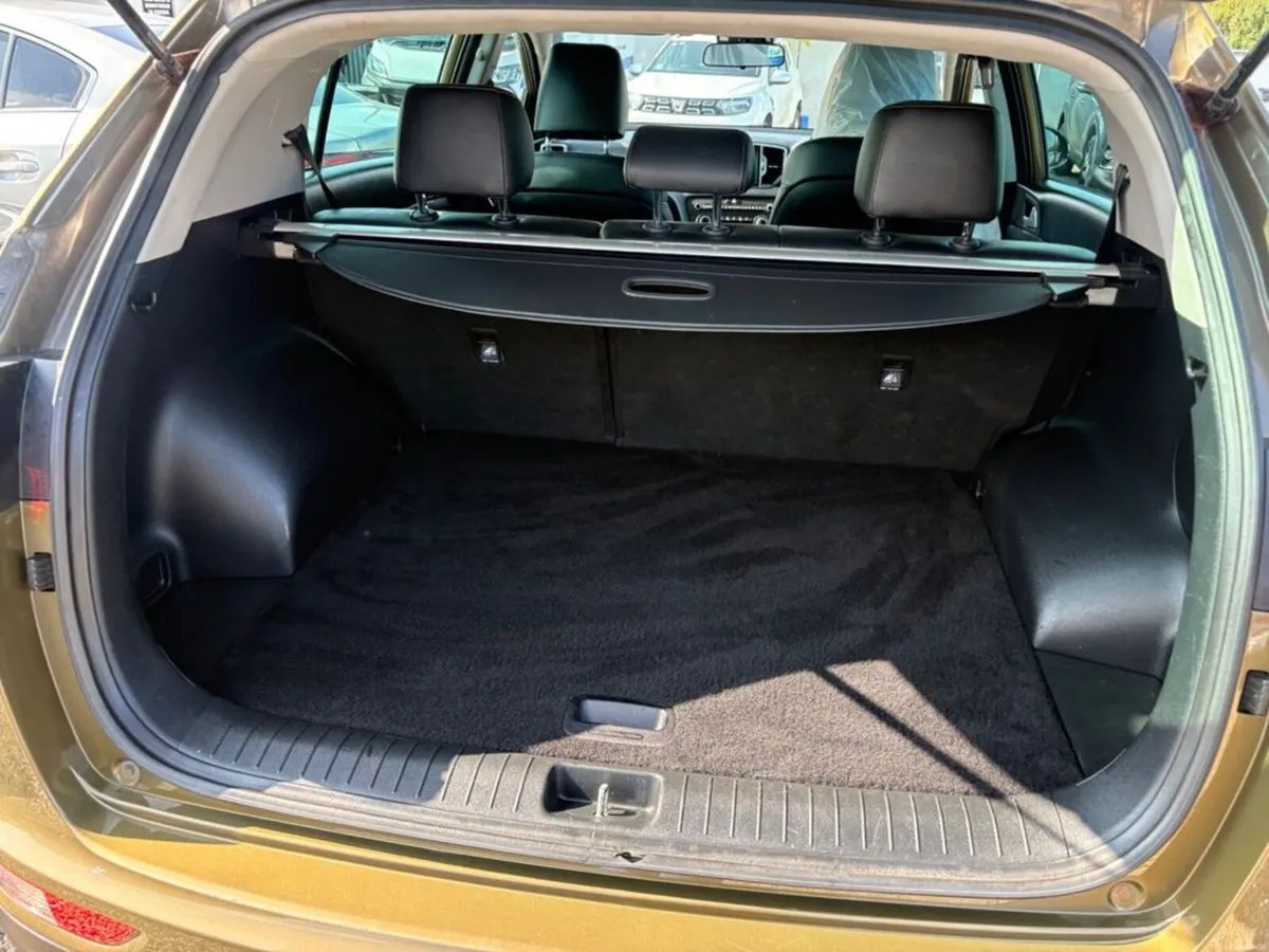 Kia Sportage 1.7 CRDi 115 EX €7995 - Image 5