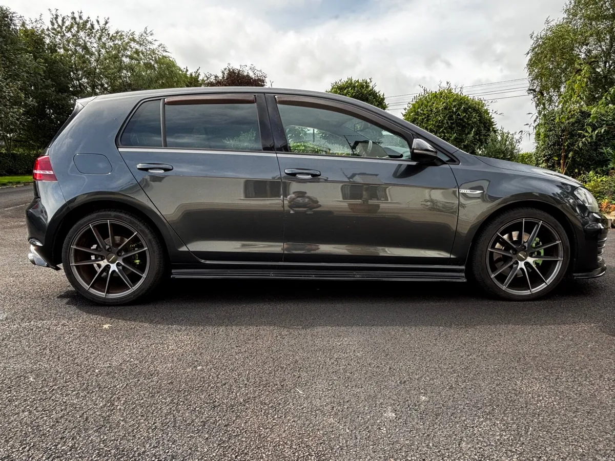 Volkswagen Golf GTD 2015 - Image 2