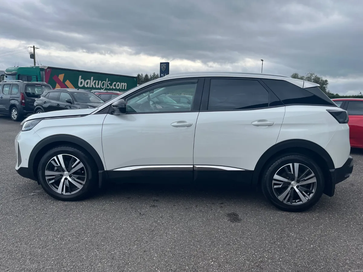 Peugeot 3008 2022 - Image 3