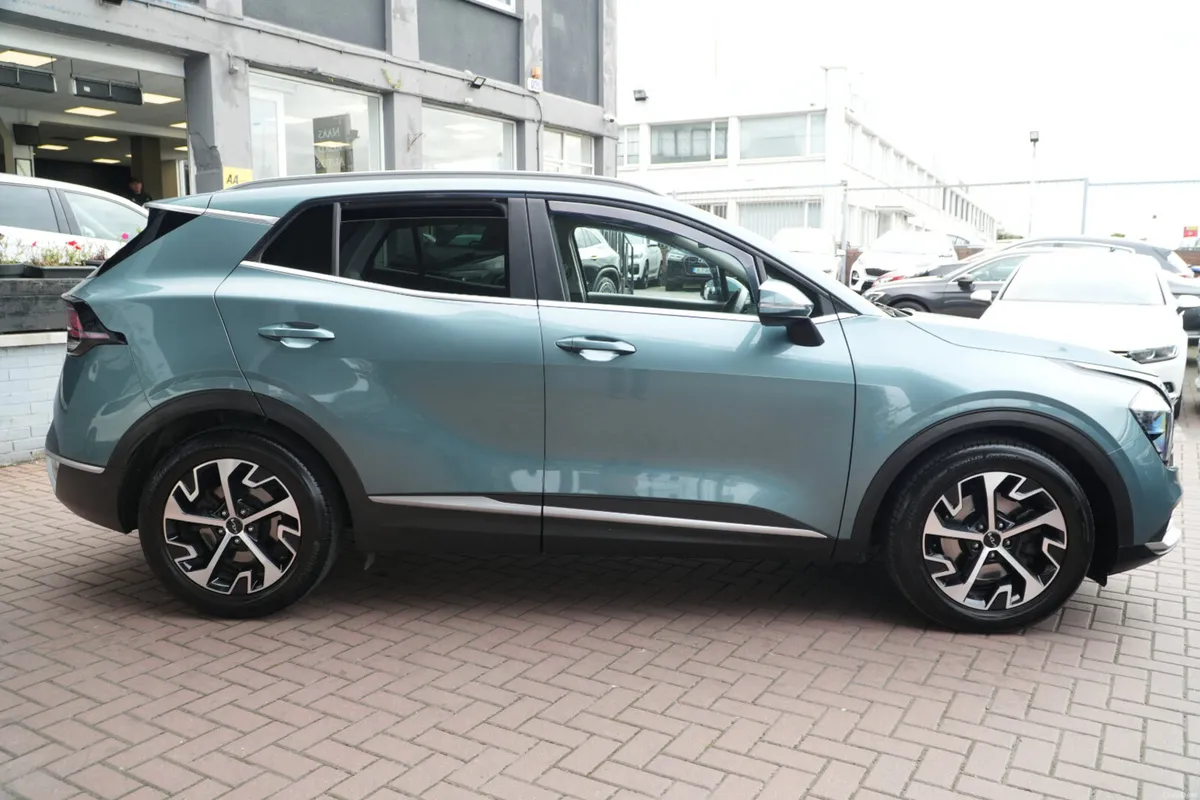 1.6CRDI K3 EDITION 5DR ESTATE // 75,000 KMS // - Image 3
