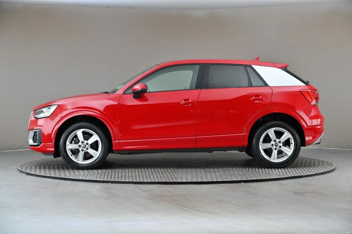 Audi Q2 1.0 TFSI S-TR0NIC 115BHP **REVERSE CAM**PA - Image 5