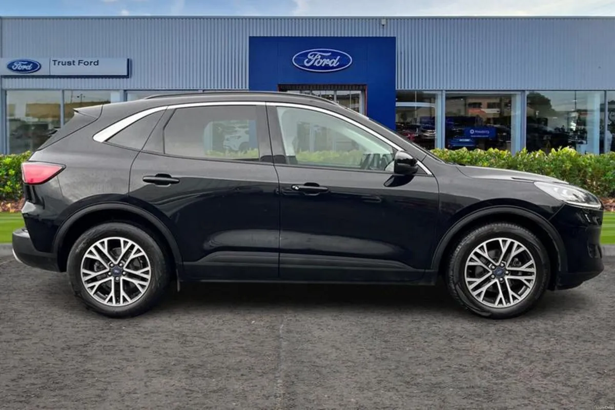 Ford Kuga 1.5 EcoBlue Titanium Edition 5dr - Image 3