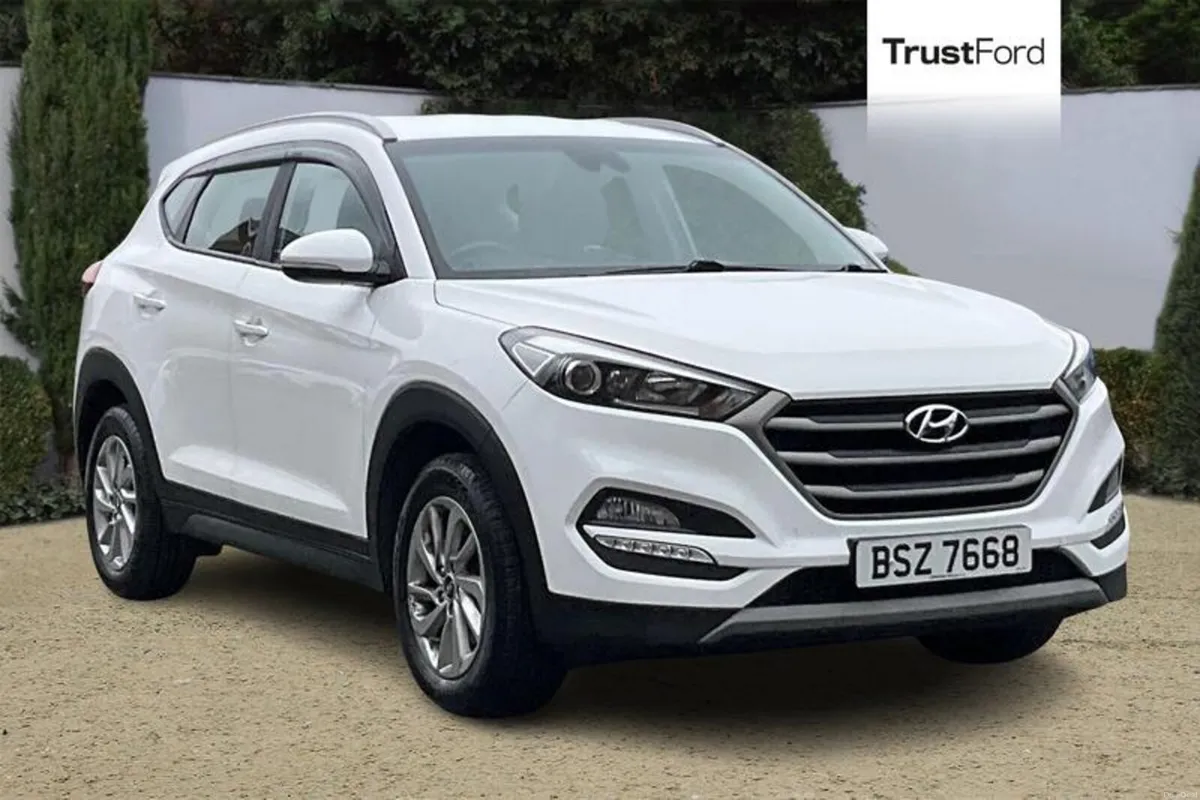 Hyundai Tucson 1.6 GDi Blue Drive SE Nav 5dr 2WD - Image 1