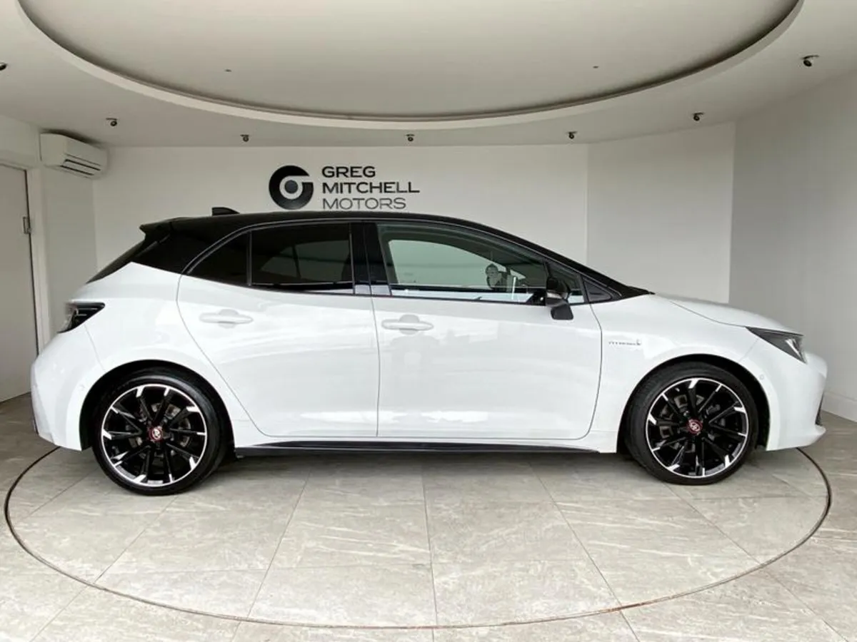 Toyota Corolla 2.0 VVT-i Hybrid GR Sport 5dr CVT - Image 6
