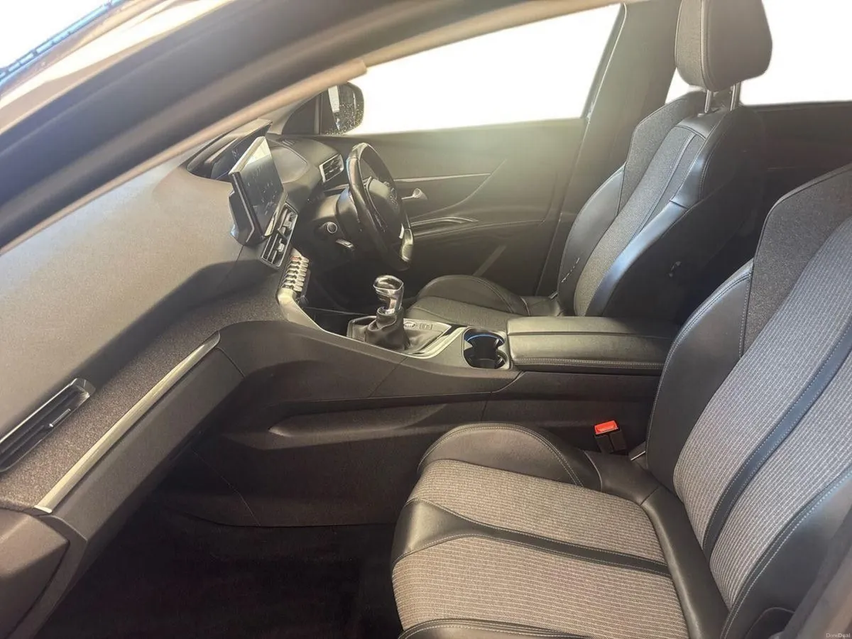 Peugeot 5008 1.5HDI ALLURE *JUST ARRIVED* €100 PER - Image 2