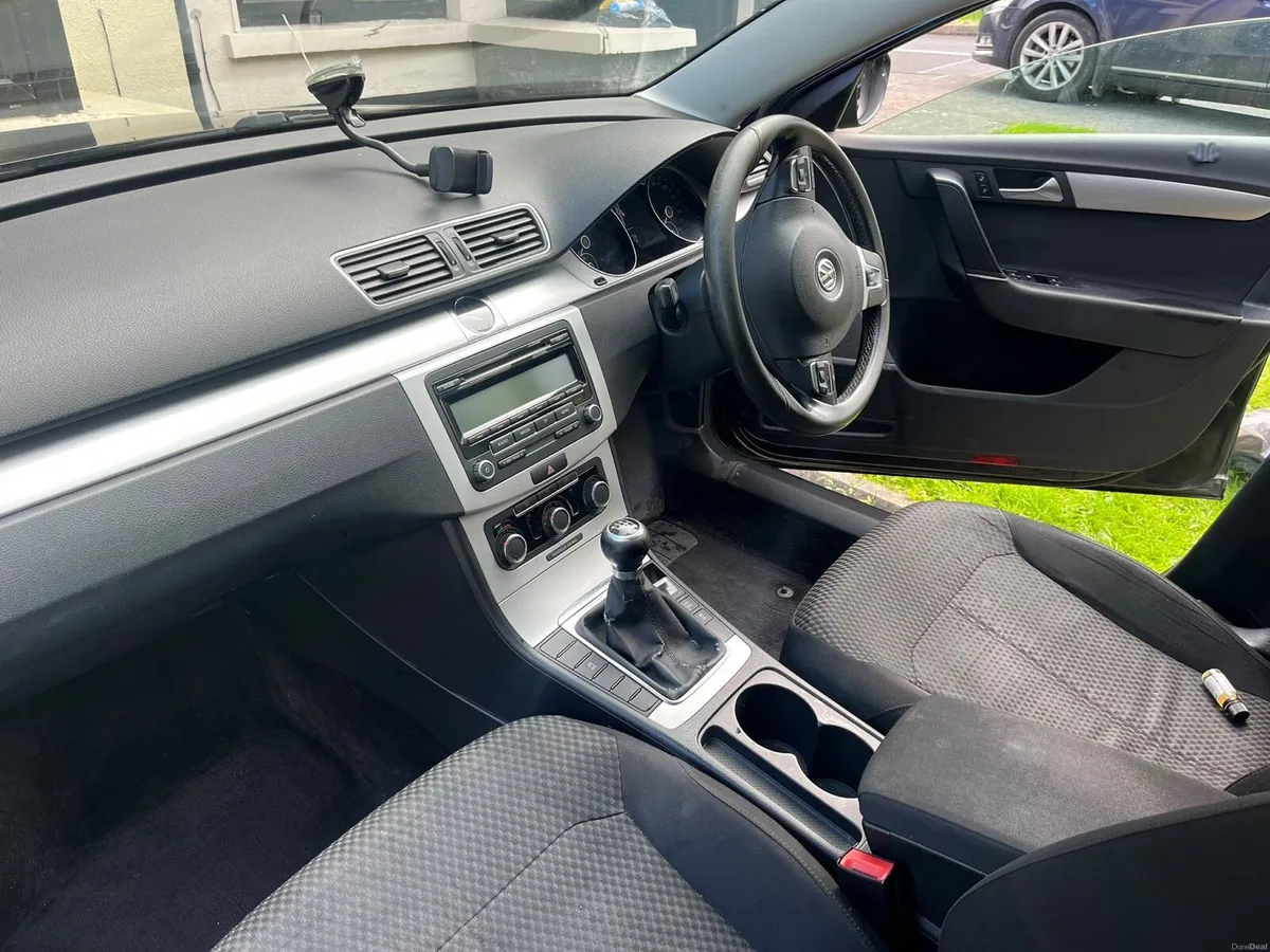 Passat 1.6 2011 - Image 5