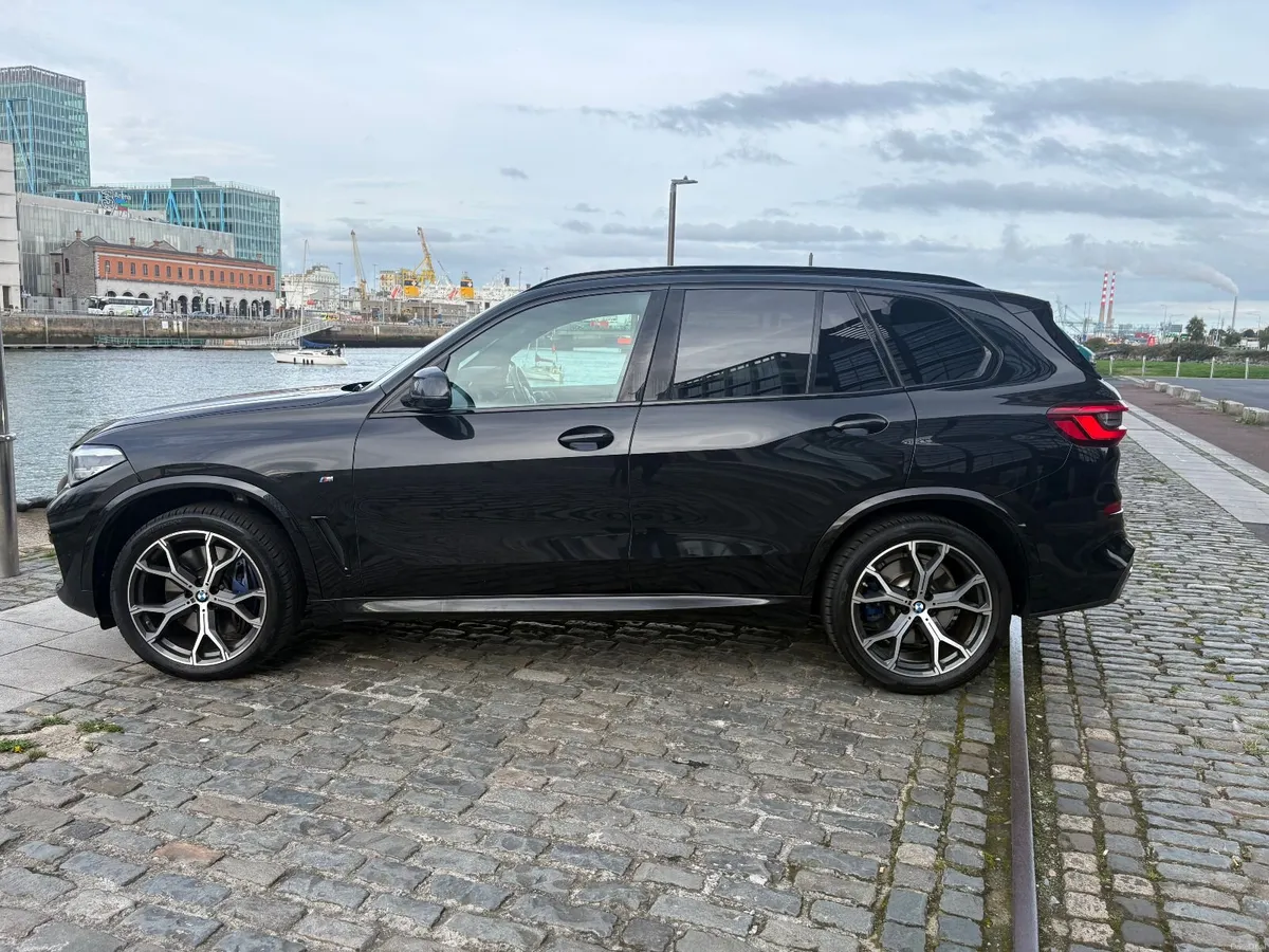 Headline: Stunning 2019 BMW X5 – 7 Seater – 73K km - Image 1