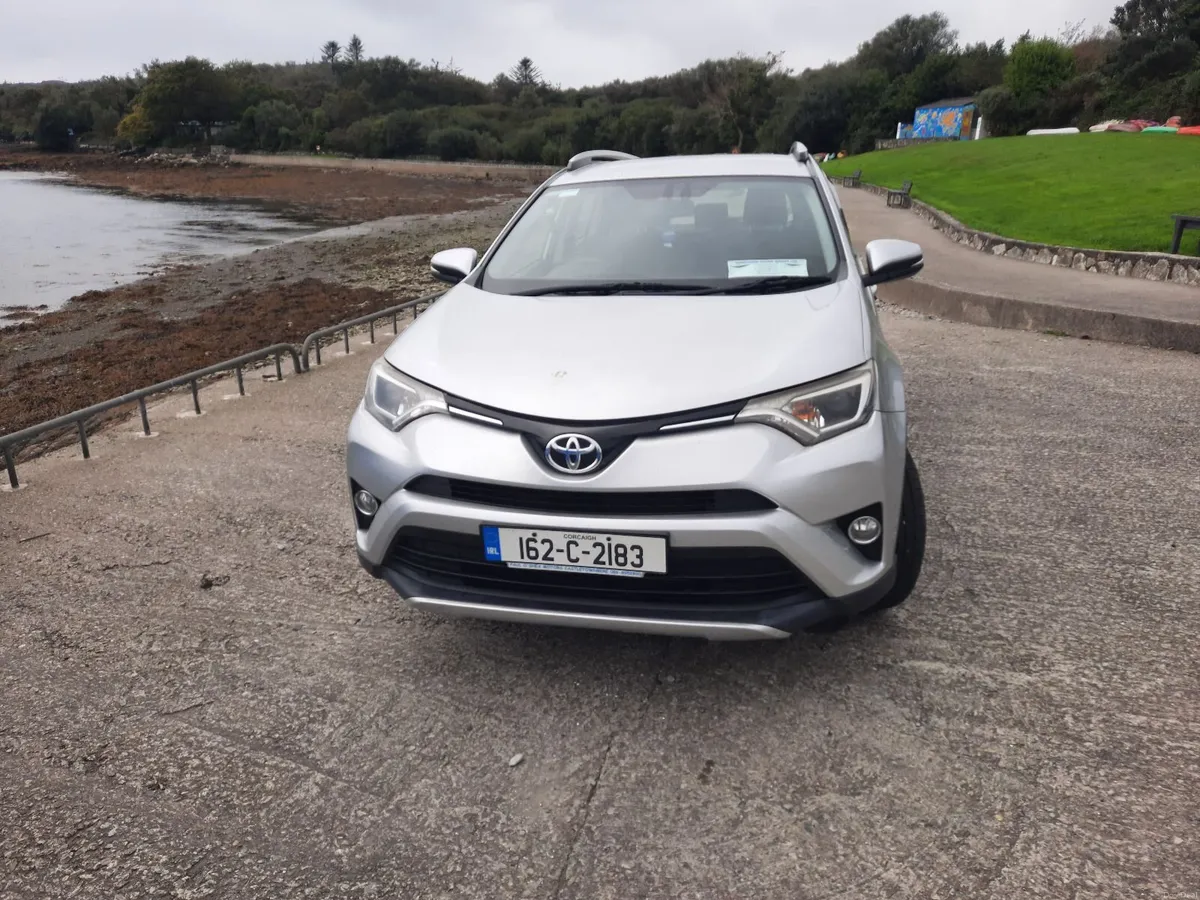 Toyota RAV4 2016 - Image 2