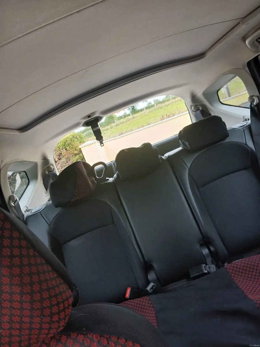 Nissan Qashqai+2 2013 - Image 2