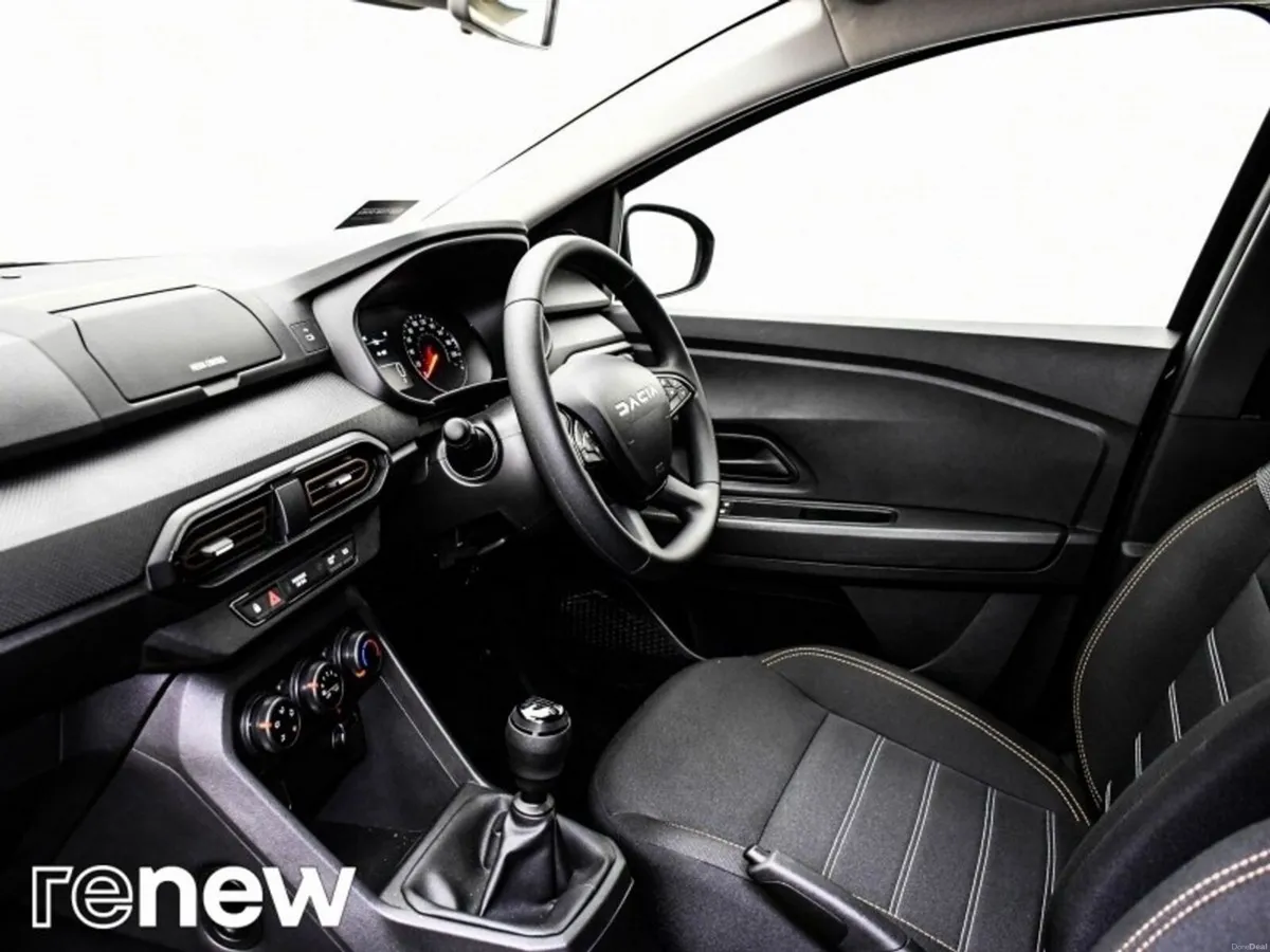 Dacia Sandero Stepway STEPWAY Essential TCe 90 GSR - Image 5