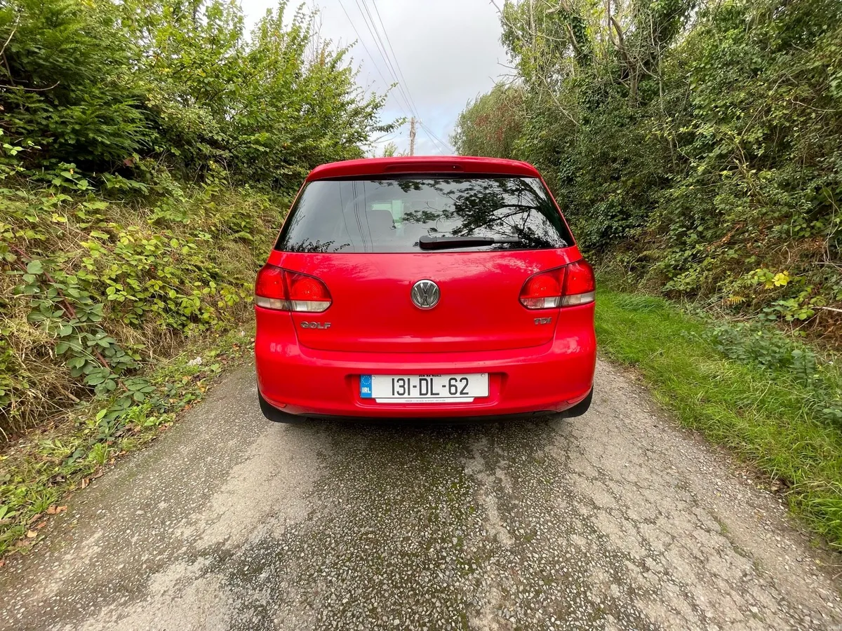 Volkswagen golf - Image 5