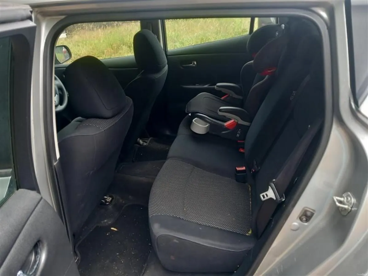 Nissan Leaf 2018 - Image 4
