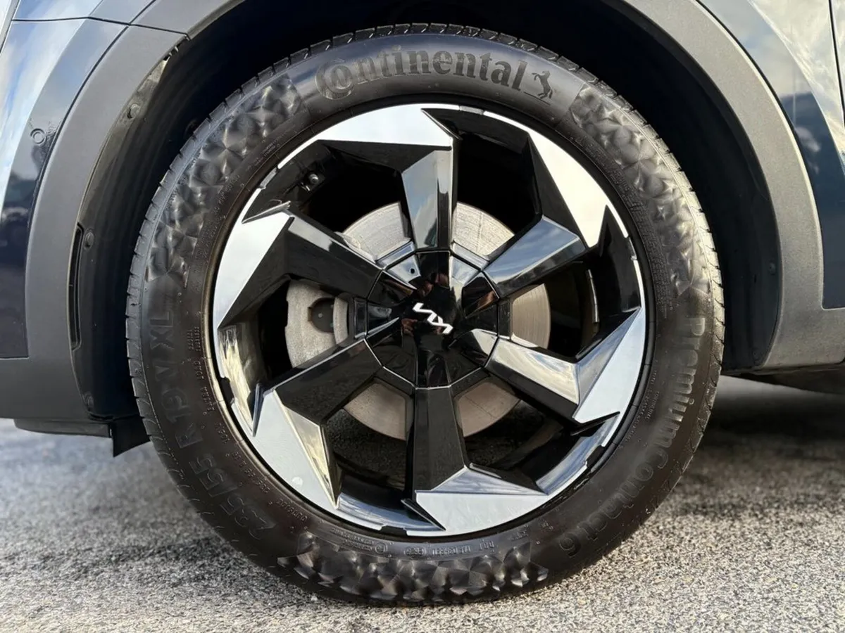 Kia Sorento 1.6 Plug in hybrid ( 7 Seats ) - Image 6