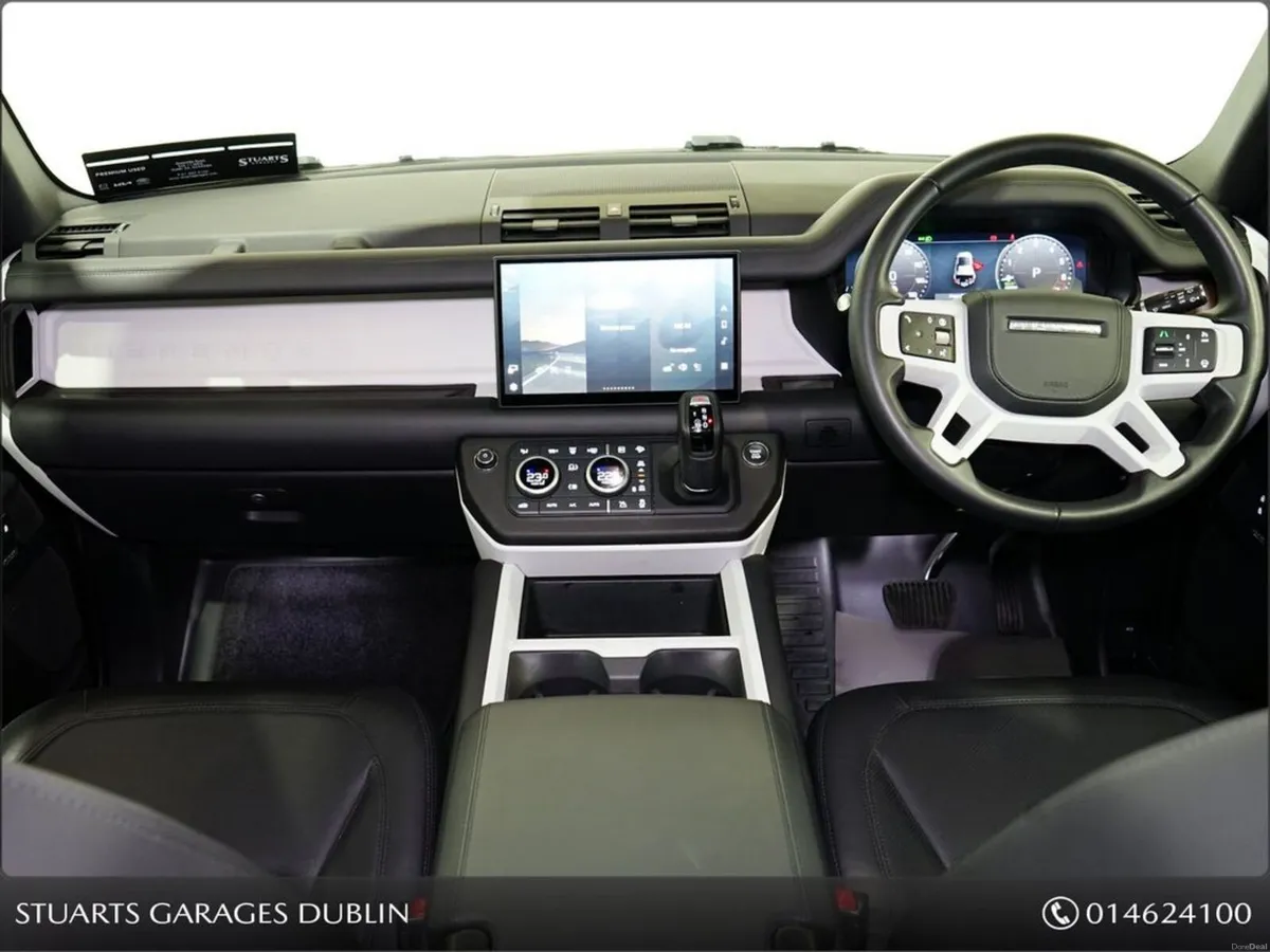 Land Rover Defender X-DYNAMIC HSE DEFENDER 110 PHE - Image 4