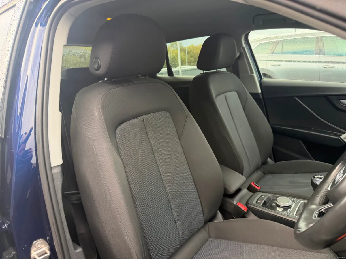 Audi Q2 30 TDI 116HP SE 5DR * APPLE CAR PLAY / PAR - Image 6