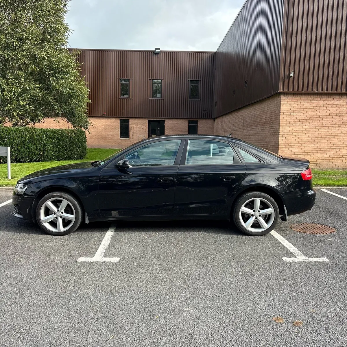 AUDI A4, NEW NCT 10/27 - Image 4