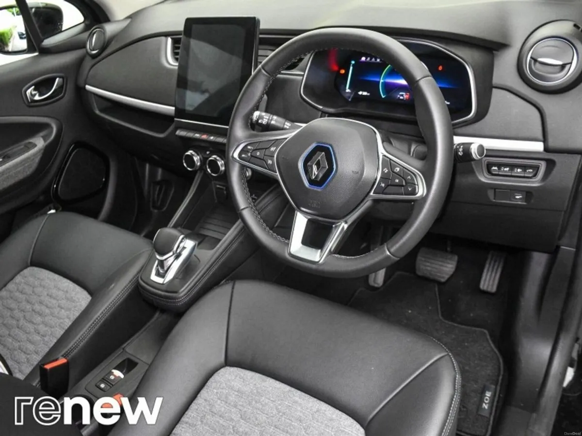 Renault Zoe R135 Z.E 50 GT Line CCS Rapid charge - Image 6