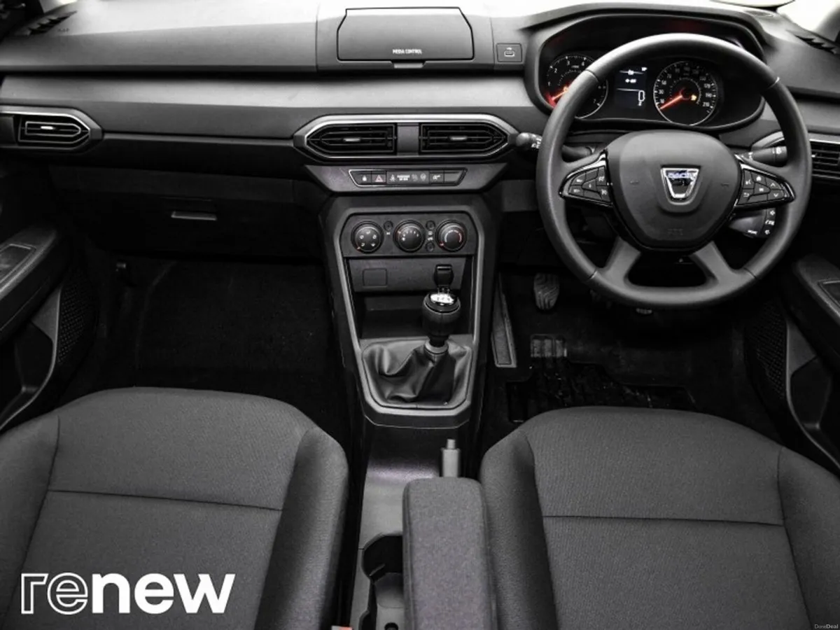 Dacia Sandero SCe 65 Essential - Image 2