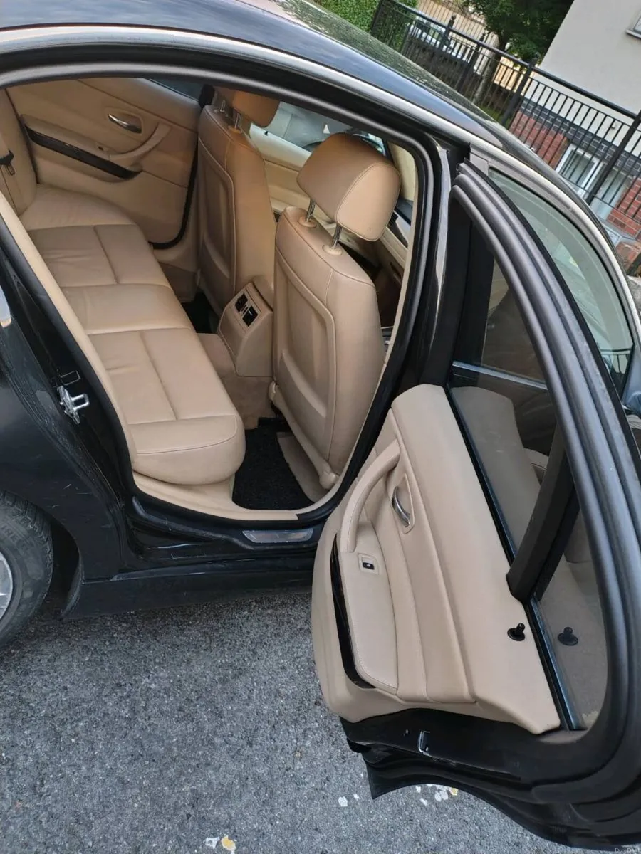 Car - Image 6