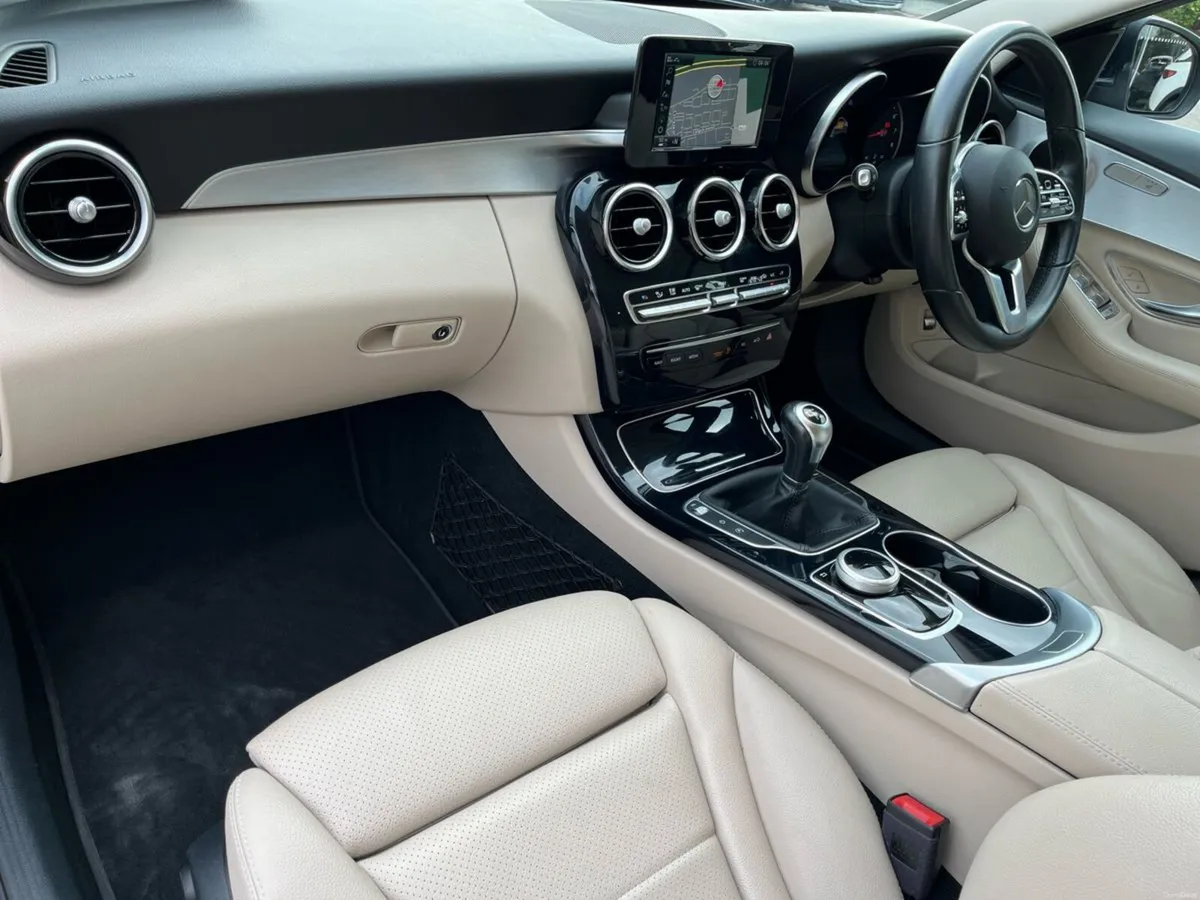 Mercedes-Benz C-Class C 180 Avantgarde Line Saloon - Image 6
