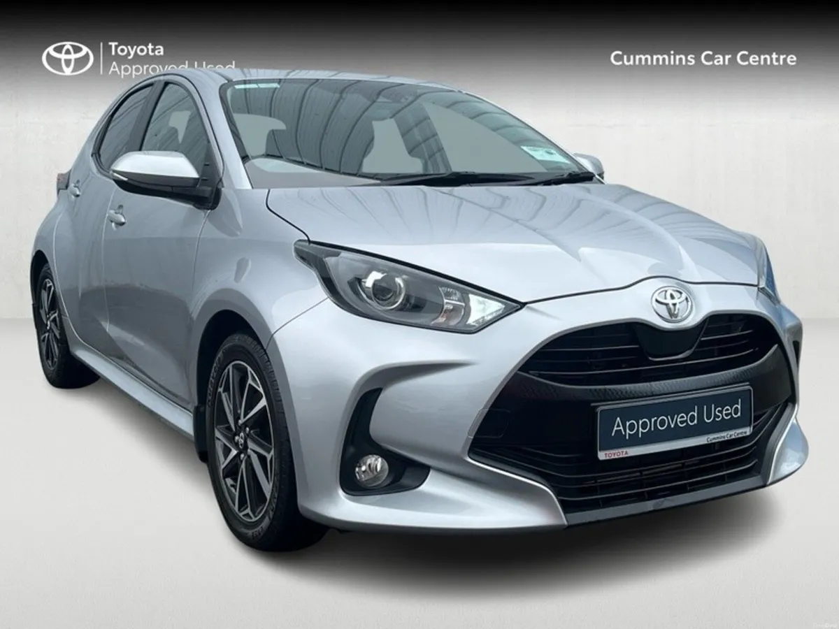 Toyota Yaris 1.0 LUNA SPORT 4DR - Image 1