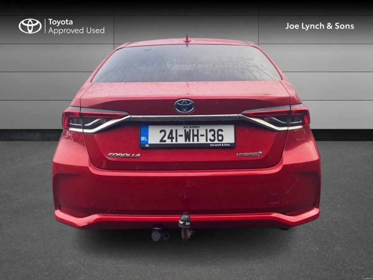 Toyota Corolla Luna Sport Saloon - Image 4