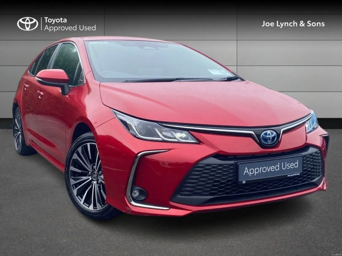 Toyota Corolla Luna Sport Saloon - Image 1
