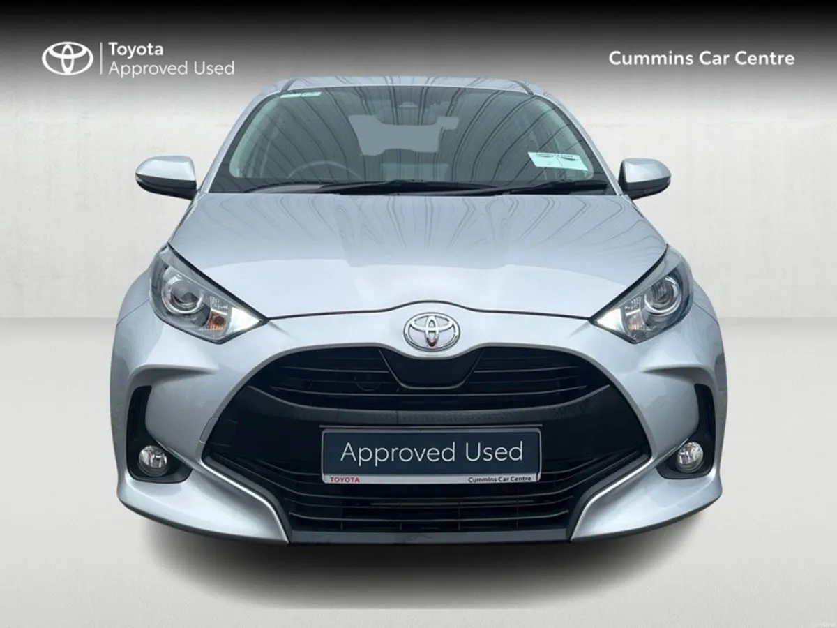 Toyota Yaris 1.0 LUNA SPORT 4DR - Image 5
