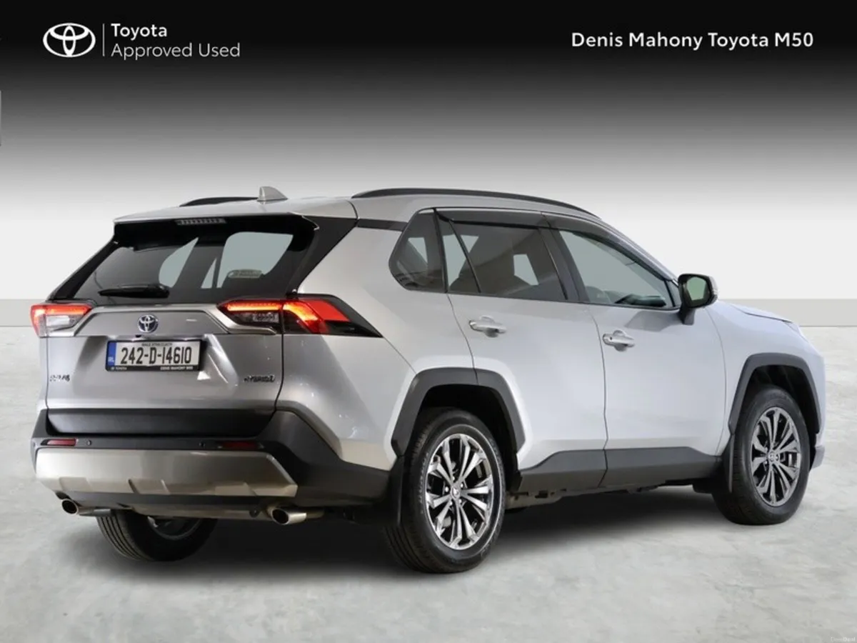 Toyota RAV4 Platinum Hybrid - Image 2