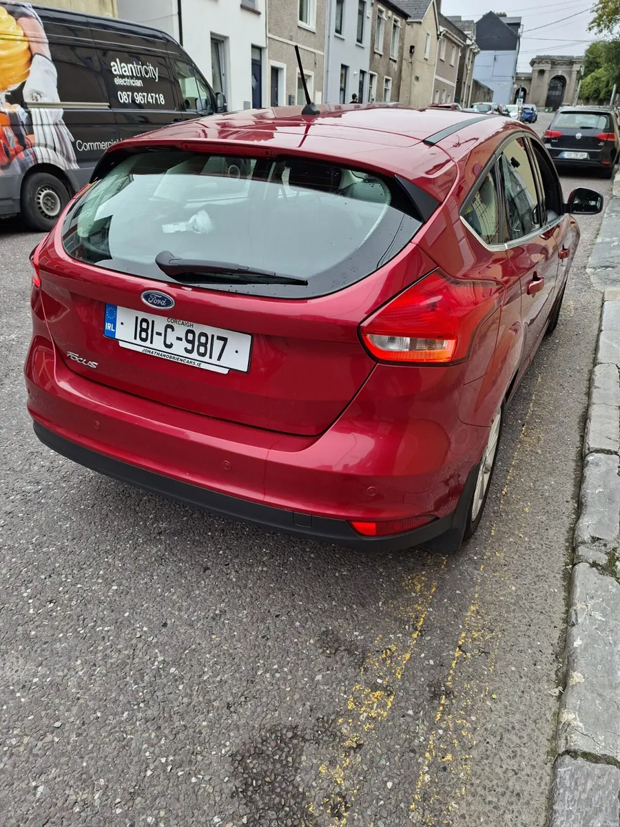 Ford Focus 2018 - Image 3