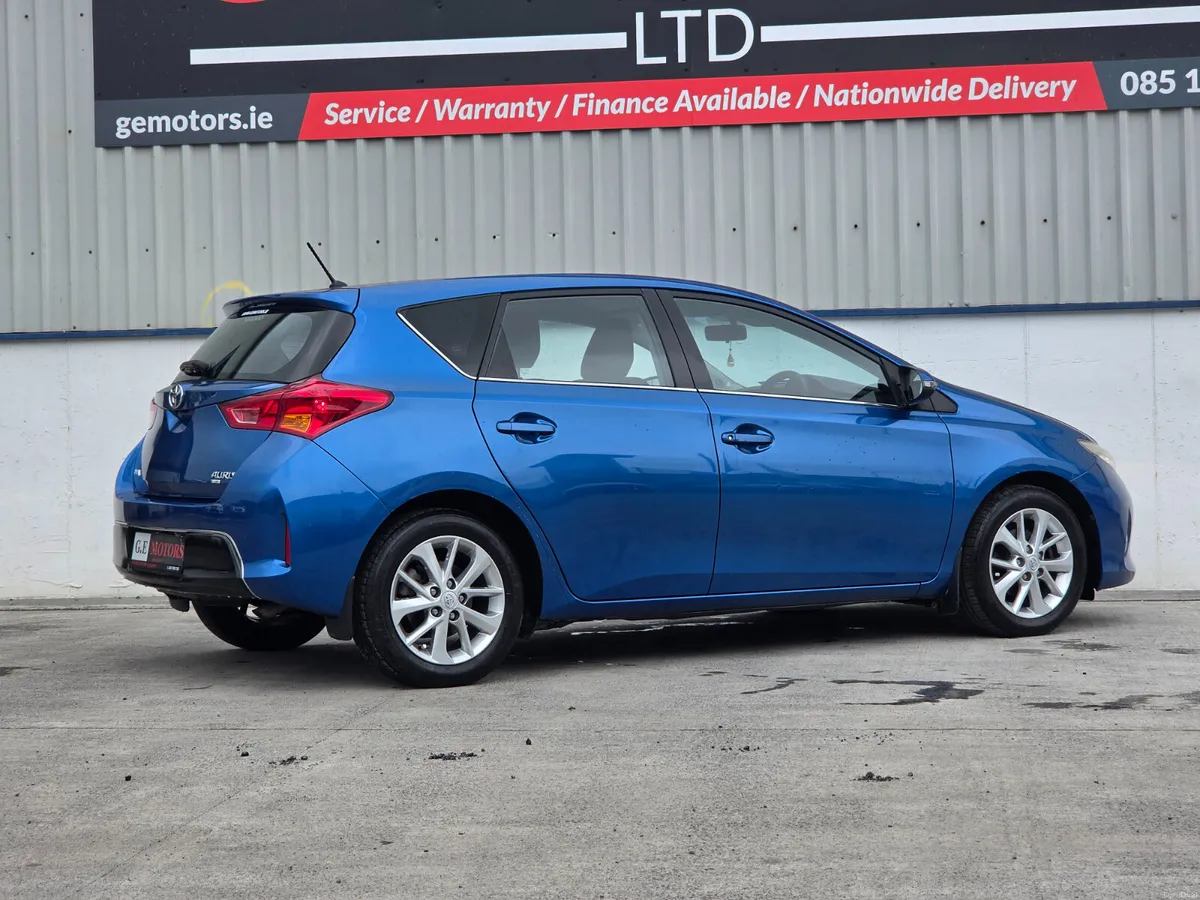 Toyota Auris 2014 1.4 d4d HIGH SPEC LUNA MODEL - Image 5