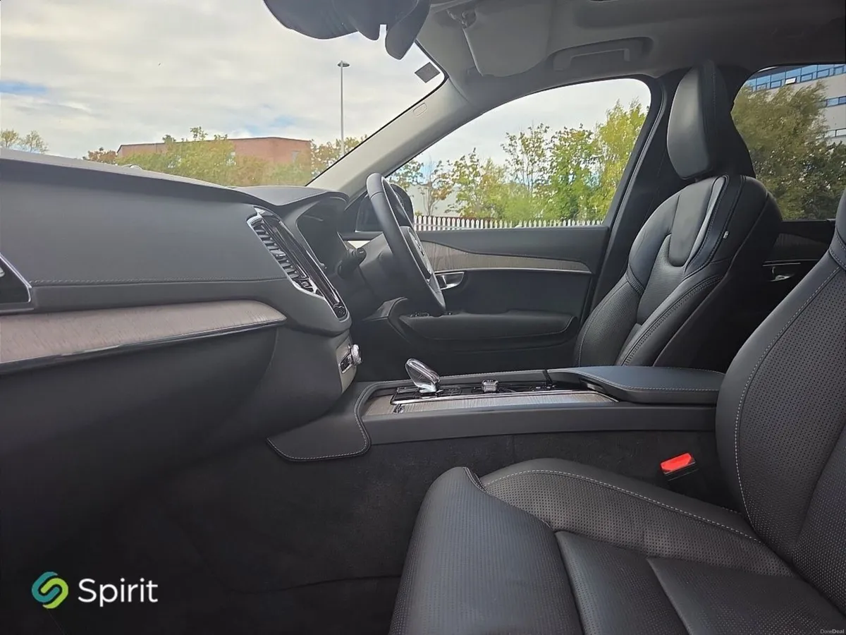 Volvo XC90 T8 Ultimate Plug In Hybrid - Image 3