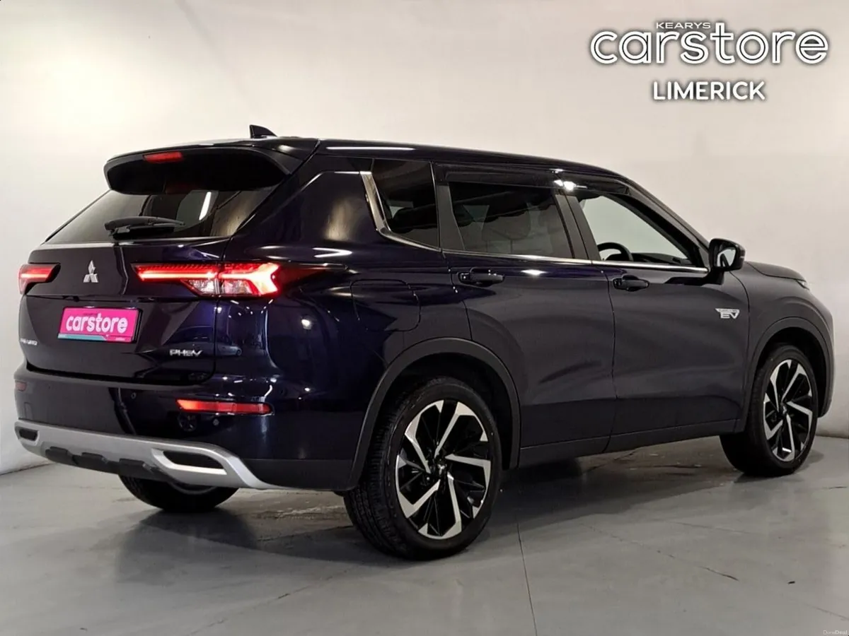 Mitsubishi Outlander PHEV G Model - Image 3
