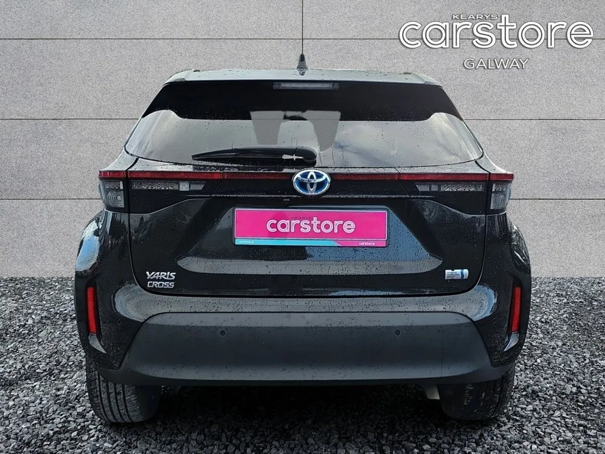 Toyota Yaris Cross Hybrid Z - Image 4