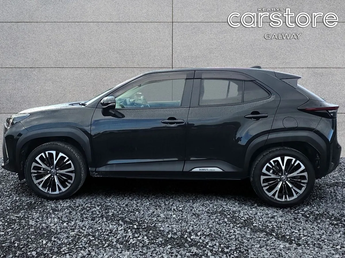 Toyota Yaris Cross Hybrid Z - Image 6