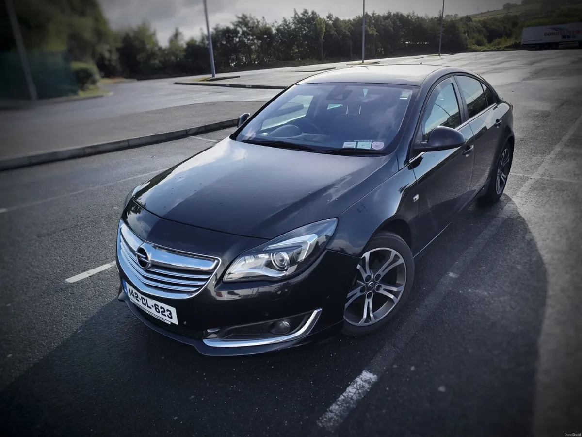 Opel Insignia 2014 SRI Limited Edition(Low Miles) - Image 2