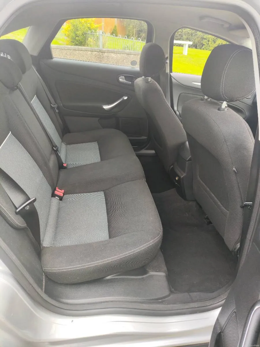 Ford Mondeo 2010 Silver - Image 6