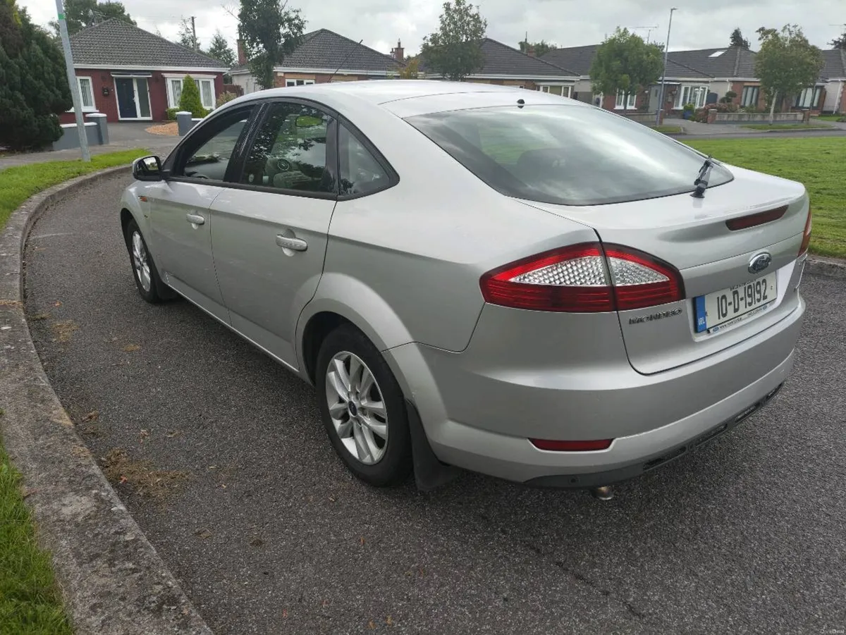 Ford Mondeo 2010 Silver - Image 2